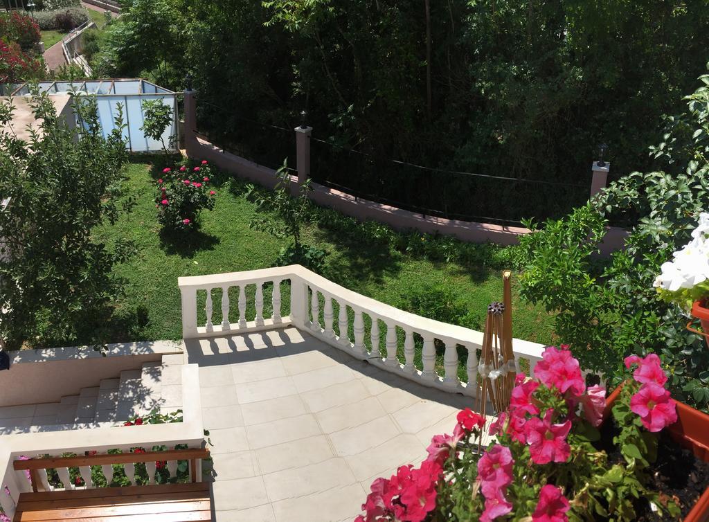 Villa Alla Bed And Breakfast Herceg Novi Bagian luar foto