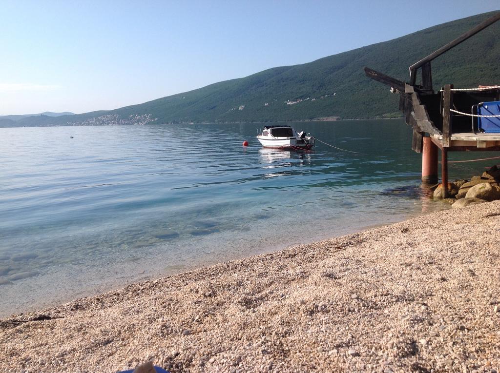 Villa Alla Bed And Breakfast Herceg Novi Bagian luar foto