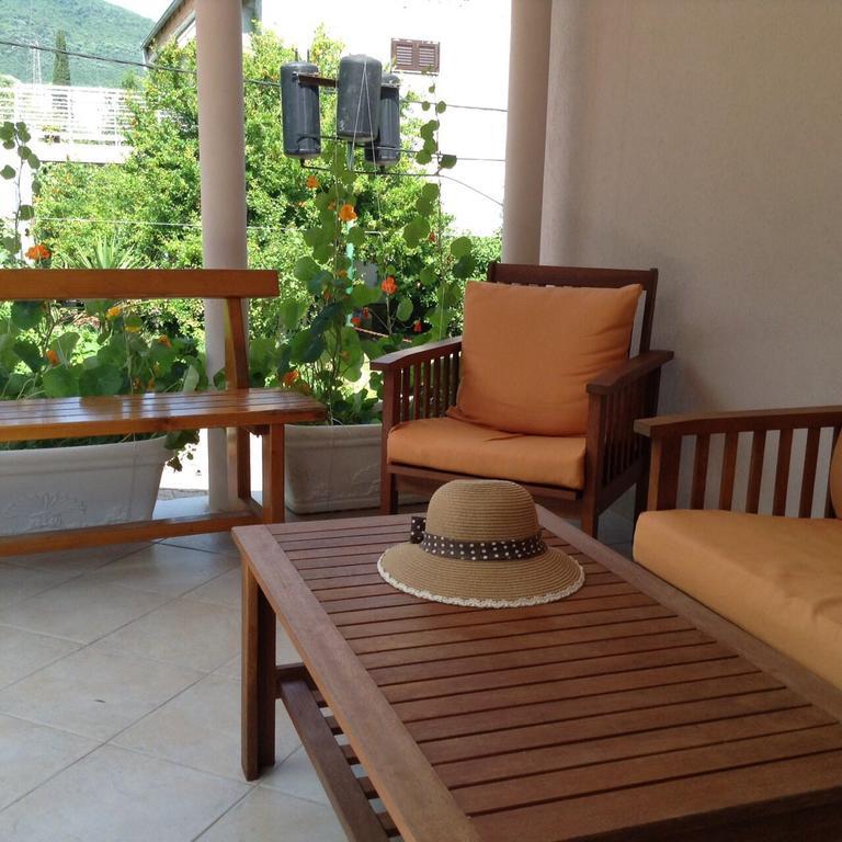 Villa Alla Bed And Breakfast Herceg Novi Bagian luar foto