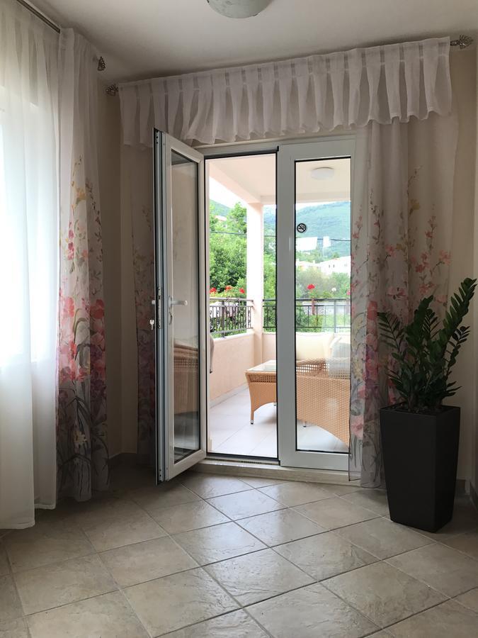 Villa Alla Bed And Breakfast Herceg Novi Bagian luar foto
