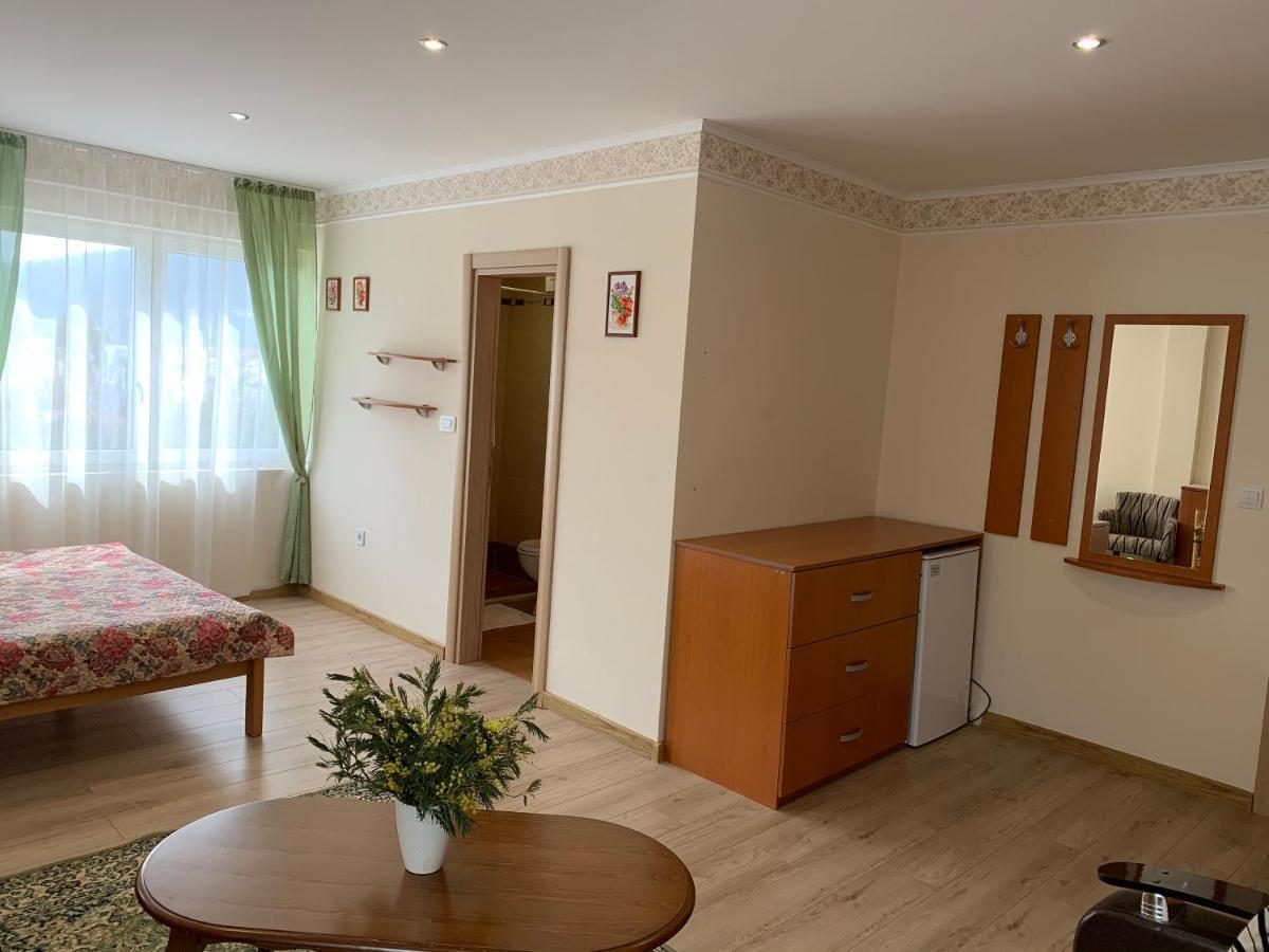 Villa Alla Bed And Breakfast Herceg Novi Bagian luar foto